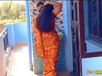 hung enjoyful bhabhi